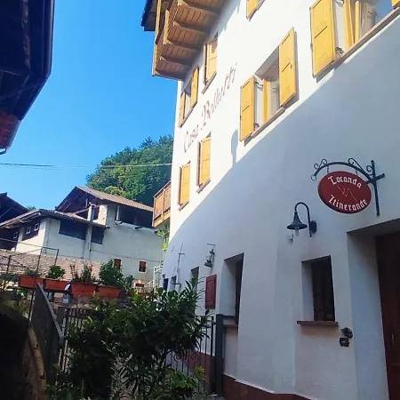 E Lamponi *
